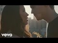 Alex & Sierra - Scarecrow 