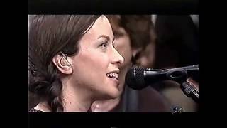 Alanis Morissette - Front Row Acoustic 1998
