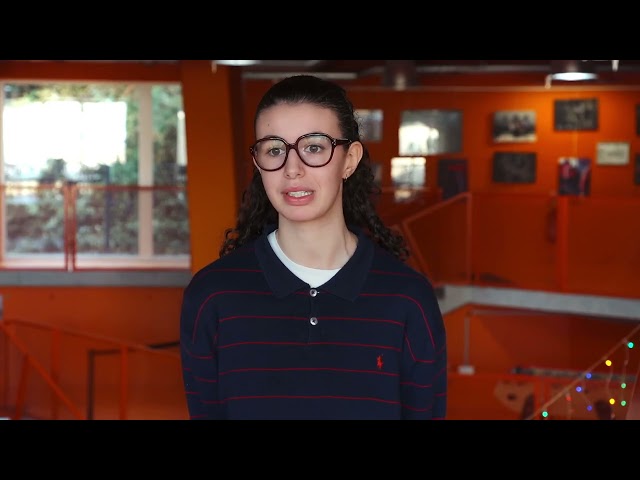Interview de Louna, étudiante en 1ere année - Informatique
