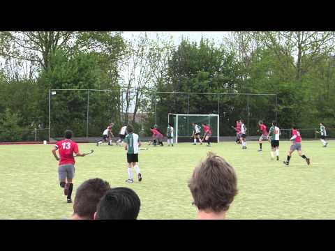 Hockey wedstrijd HCPijnacker Heren 1 gaat voor kampioen