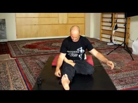 How to sit in full Lotus (Padmasana) | But should you? Includes two tests