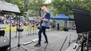 Video thumbnail for Maths/Physics Teacher and Student Perform Periphery by Flynn Edwards