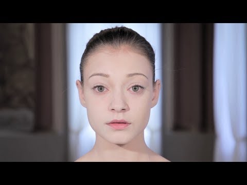 Laleczka z Saskiej Porcelany