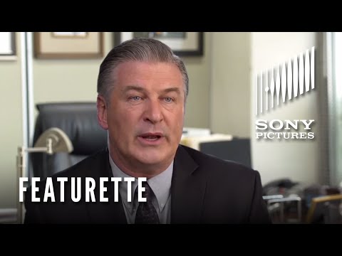 Concussion (2015) (Featurette 'The Thrill of the Truth')