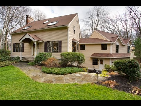 33 Twin Spring Dr, Boylston MA 01505 - Single Family Home For Sale
