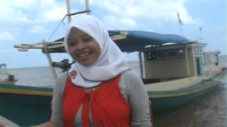 Download lagu Gadis Balikpapan - Aam Danau Ft. Noor Lathifah mp3