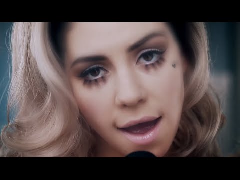 MARINA AND THE DIAMONDS - Primadonna [Acoustic]