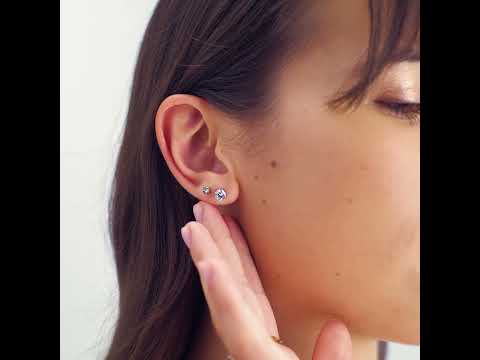 Cercei mici din oțel tip buton cu cristal transparent Dazzly SDZ45