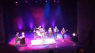 Revolver tu noche y la mia sala apolo