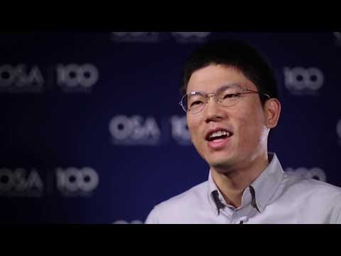 Sangyoon Han sharing a lesson from his advisor at CLEO 2019