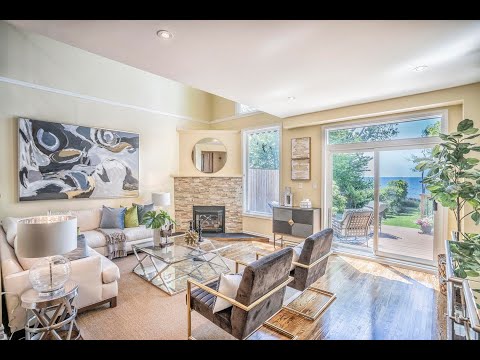 225 Lake Shore Dr, Etobicoke, ON M8V 2A7