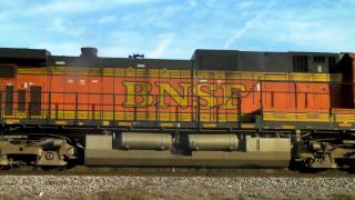 preview picture of video 'BNSF 5414 rock train at gribble in Dallas, Tx. 12/11/2009 ©'