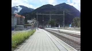 preview picture of video 'Bahnverkehr in Interlaken. SBB CFF FFS, BLS und DB'