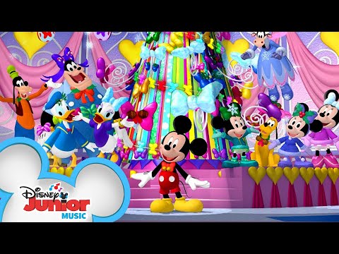 Mickey Mouse Clubhouse Minnie's Winter Bow Show Finale 🎉 | Music Video | @disneyjr