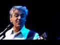 Caetano Veloso canta "You don't know me" com Karina Zeviani.