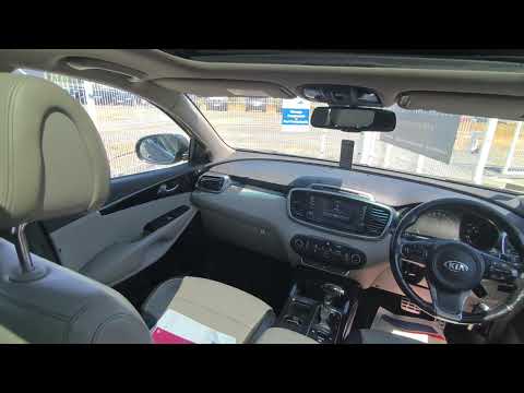 KIA SORENTO PLATINUM AWD 7 SEATER AUTOMATIC - Image 2