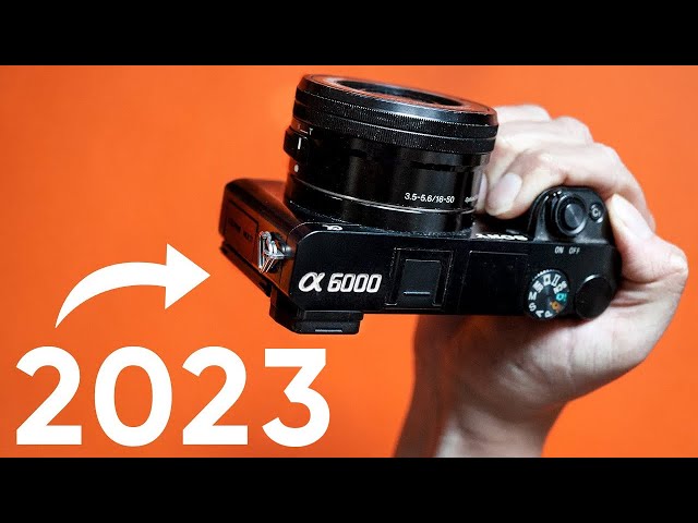 Vídeo relacionado con Lowepro Adventura SH 115 III, Bolso de Hombro para Cámara, con Correa Ajustable/Desmontable, para Cámara sin Espejo, Compatible con Sony Alpha 6000 Series, Negro