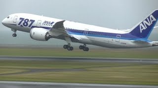 preview picture of video 'ANA flight 696 B787-8 pushback to take-off in Yamaguchi-Ube Airport 06/09/2013'