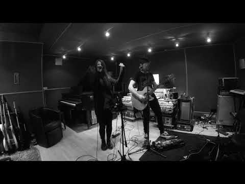 Siboney + Andy - Put Me Thru (Anderson .Paak cover), Live Looping in Studio