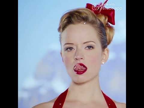 Lead the XMAS girl band as old cuss Billy Mack