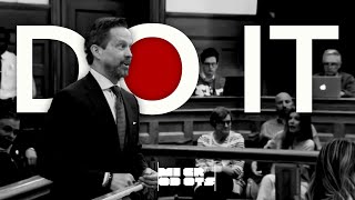 Exchange: Alan Jackson Dares Sneaky Hank Brennan to "Do It"