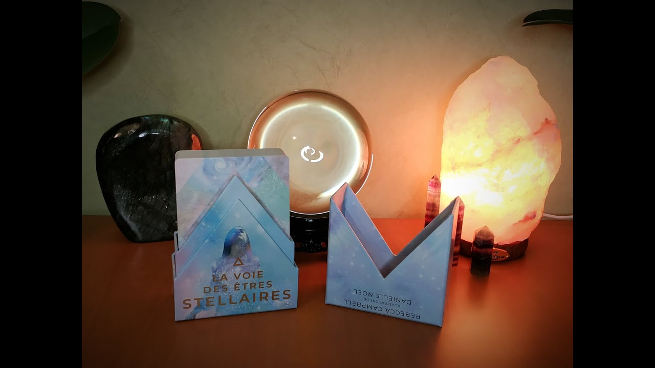 🎥Présentation de l'oracle : La Voie des Êtres Stellaires de Rebecca Campbell