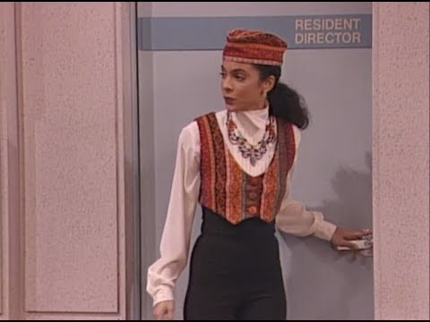 A Different World: 5x11 - Whitley tries to forget about her break-up with Dwayne