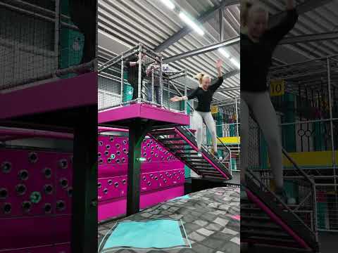 Who else jumps like that!?! #shortvideo #trampoline #funny #adventurepark #greetings #jumping #si...