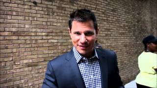 Nick Lachey incite les gens  venir au Summer Mixtape Festival