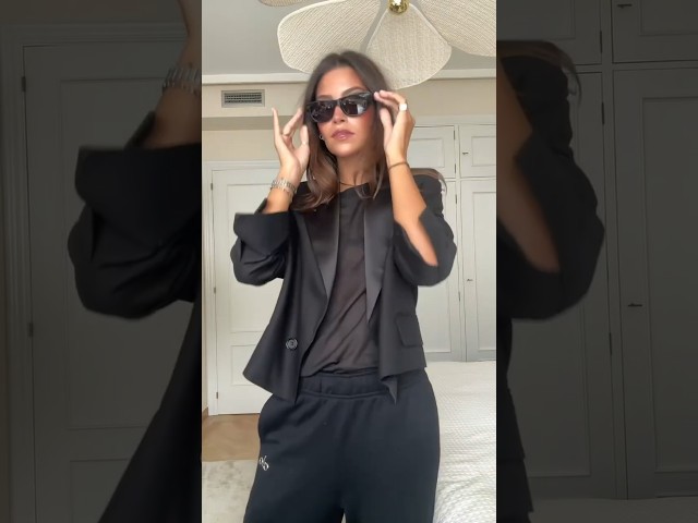Vídeo relacionado con NLAND Conjunto Chandal Mujer Chándal Mujer Completo Verano Corto Cortos y Cuello en V Top Traje de 2 Piezas para Casual Running Conjuntos,Caqui M