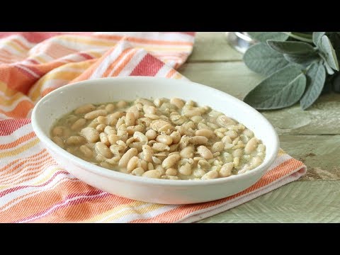 Zuppa di fagioli alla salvia