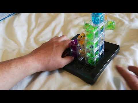 Gaming solo- gravity maze.