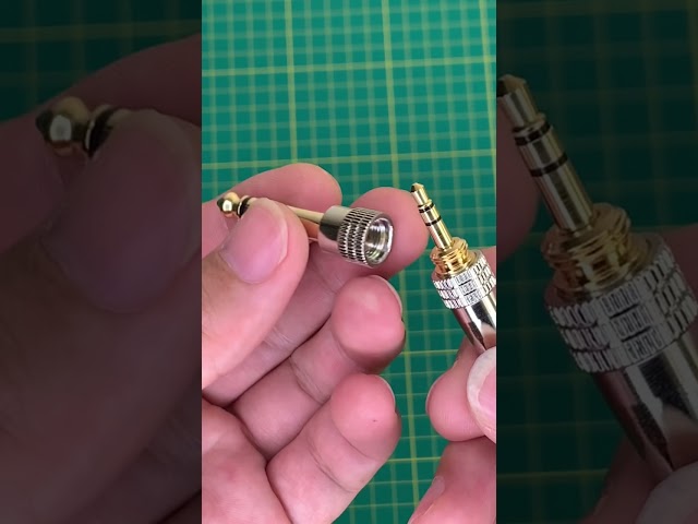 Vídeo relacionado con Mepsies Adaptador Jack Estéreo Audio 6,35mm a 3,5mm 4-Piezas, Adaptador para Auriculares (Macho 6,35mm a Hembra 3,5mm x2, Macho 3,5mm a Hembra 6,35mm x2) para Cable Aux,Amplificador,Auriculares