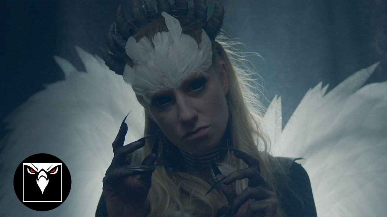 Crimson Veil Review – Guillermo del Toro’s Gothic Elegy of Grief and Shadows