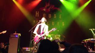 Paul Gilbert - Vibrato (Live)