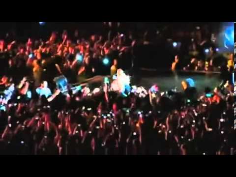 Beyonce Pulled Off Stage By Fan at Brazil Concert