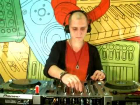 SPEKTRAL TV - Simak Delitvin Live Mix [09.11.2012] www.spektral.ru