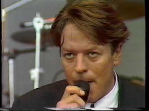 Robert Palmer at the Blues featuring UB40