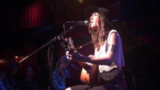 Don&#39;t Count Me Out (Live) - Kate Voegele