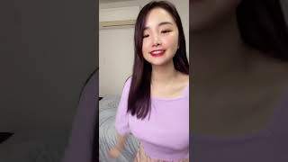 【おっぱい】乳揺れダンス tiktok #Shorts