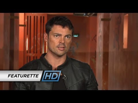 Thumbnail of the video: 'Dredd' Featurette