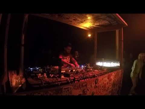 Stalawa ft Ponchita Peligros MC legend LIVE