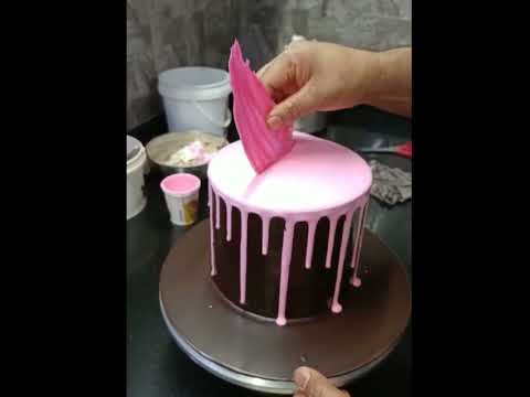 #chocolate and pink glaze cake design #garnish design #please like and subscribe 🙏🙏