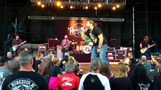 Royal Bliss "Drown With Me" live at Allegan County Fair 9/10/2016