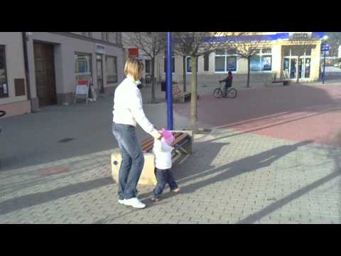 Simonkine prvé kroky