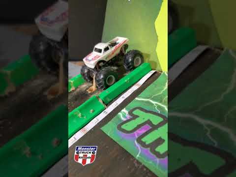 OUTLAW VS USA-1! (GRUDGE MATCH! Diecast Monster Truck Racing!