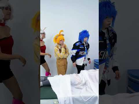 I didn't expect Amy to keep a hand