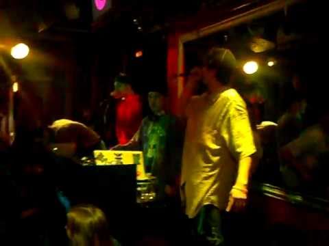 K.O.B.Y.Z.E.E.E - "ТУСА В СТИЛЕ РЭП/СТАРТУЕМ" (Live in da club TG) -2011