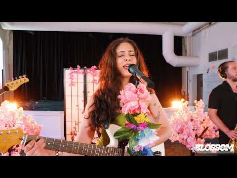 Blossom Sessions and Francesca Fuentes