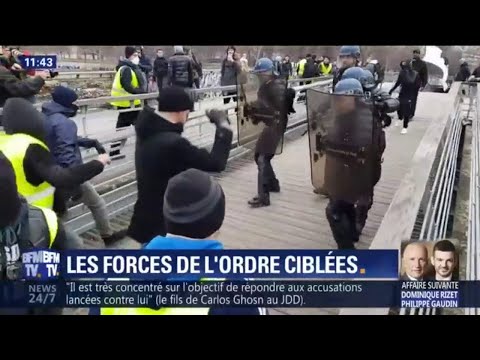 Lors de la mobilisation des gilets jaunes, un homme s'en est pris violemment aux forces de l'ordre